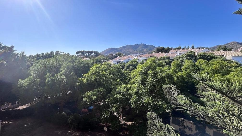 3 soveværelse Lejlighed til salg i Torrequebrada med swimmingpool - € 415.000 (Ref: 9435102)