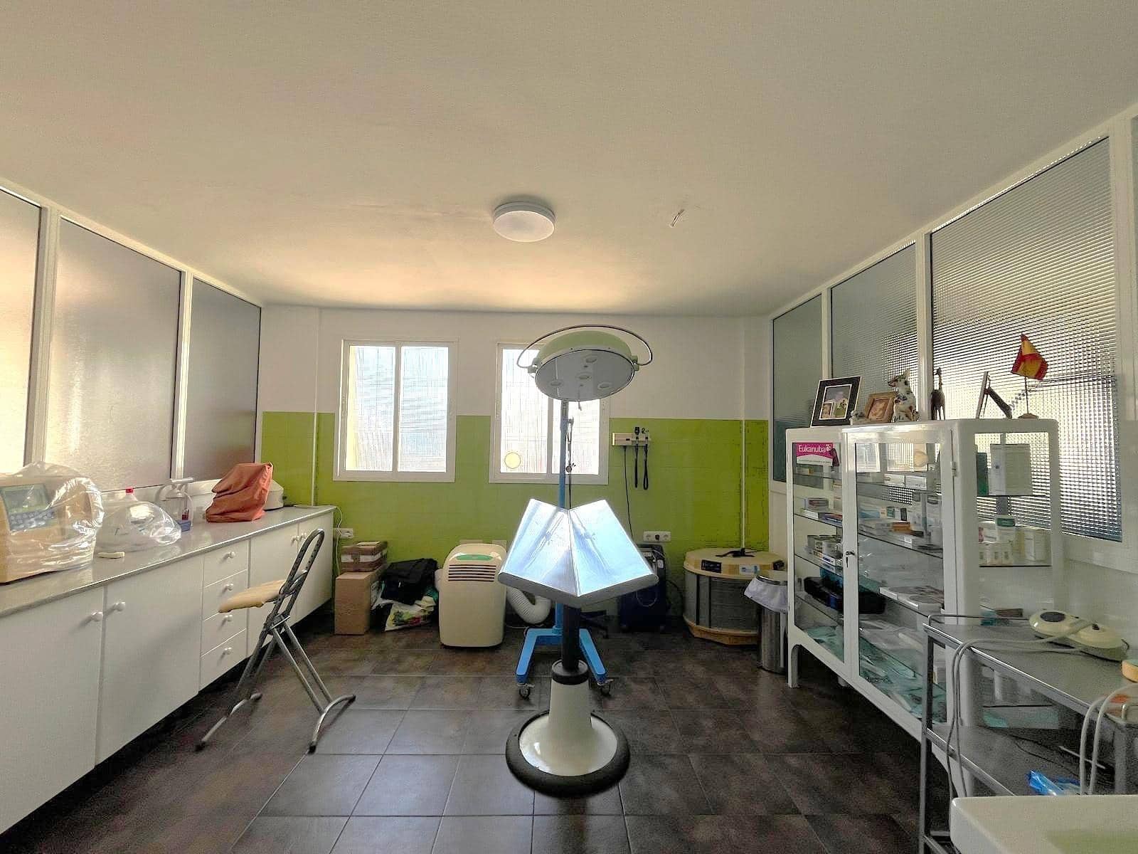 1 slaapkamer Commercieel te koop in Benalmadena - € 350.000 (Ref: 9435103)