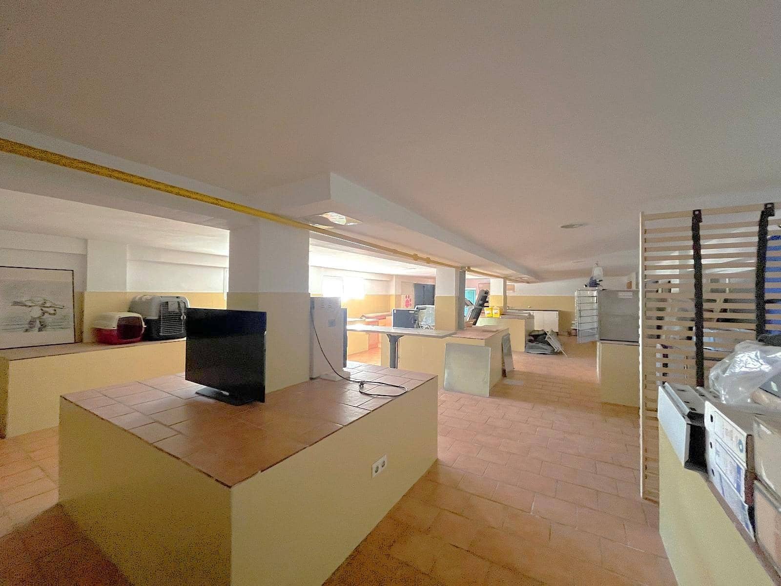1 slaapkamer Commercieel te koop in Benalmadena - € 350.000 (Ref: 9435103)