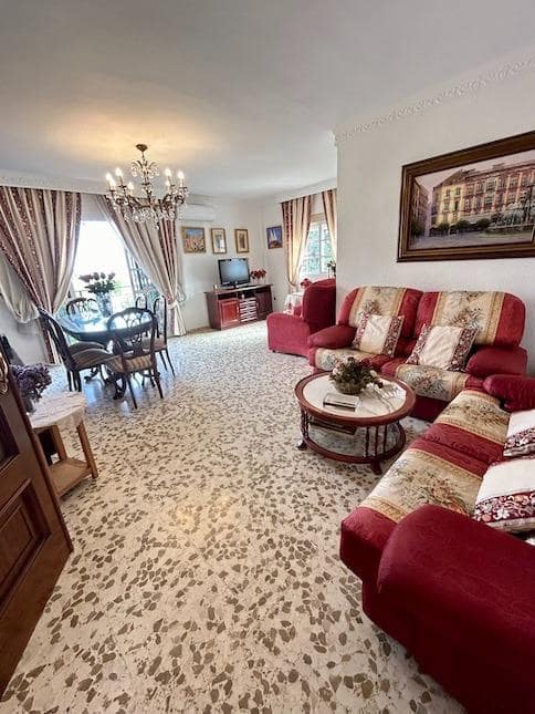 5 soverom Villa til salgs i Benalmadena med svømmebasseng garasje - € 649 000 (Ref: 9435107)