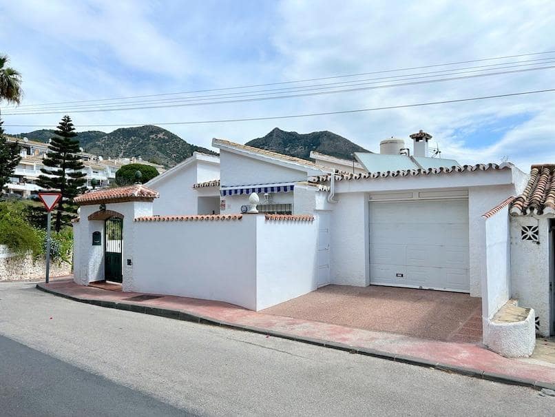 5 soverom Villa til salgs i Benalmadena med svømmebasseng garasje - € 649 000 (Ref: 9435107)