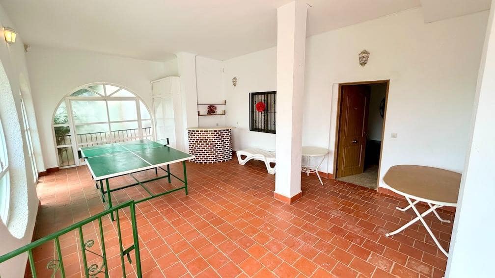 5 soverom Villa til salgs i Benalmadena med svømmebasseng garasje - € 649 000 (Ref: 9435107)