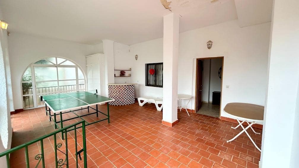 5 soverom Villa til salgs i Benalmadena med svømmebasseng garasje - € 649 000 (Ref: 9435107)