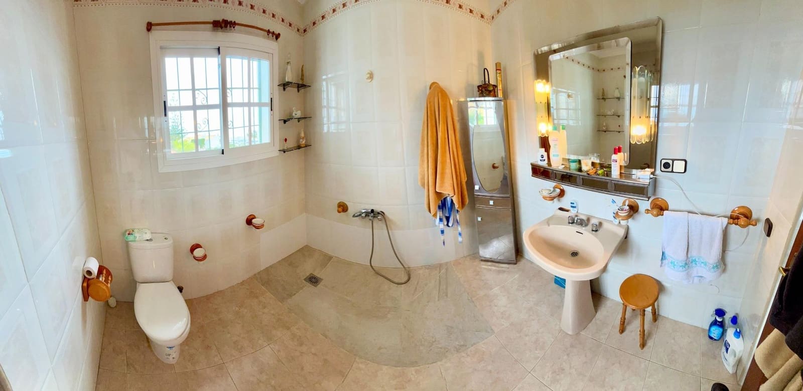 5 soverom Villa til salgs i Benalmadena med svømmebasseng garasje - € 649 000 (Ref: 9435107)