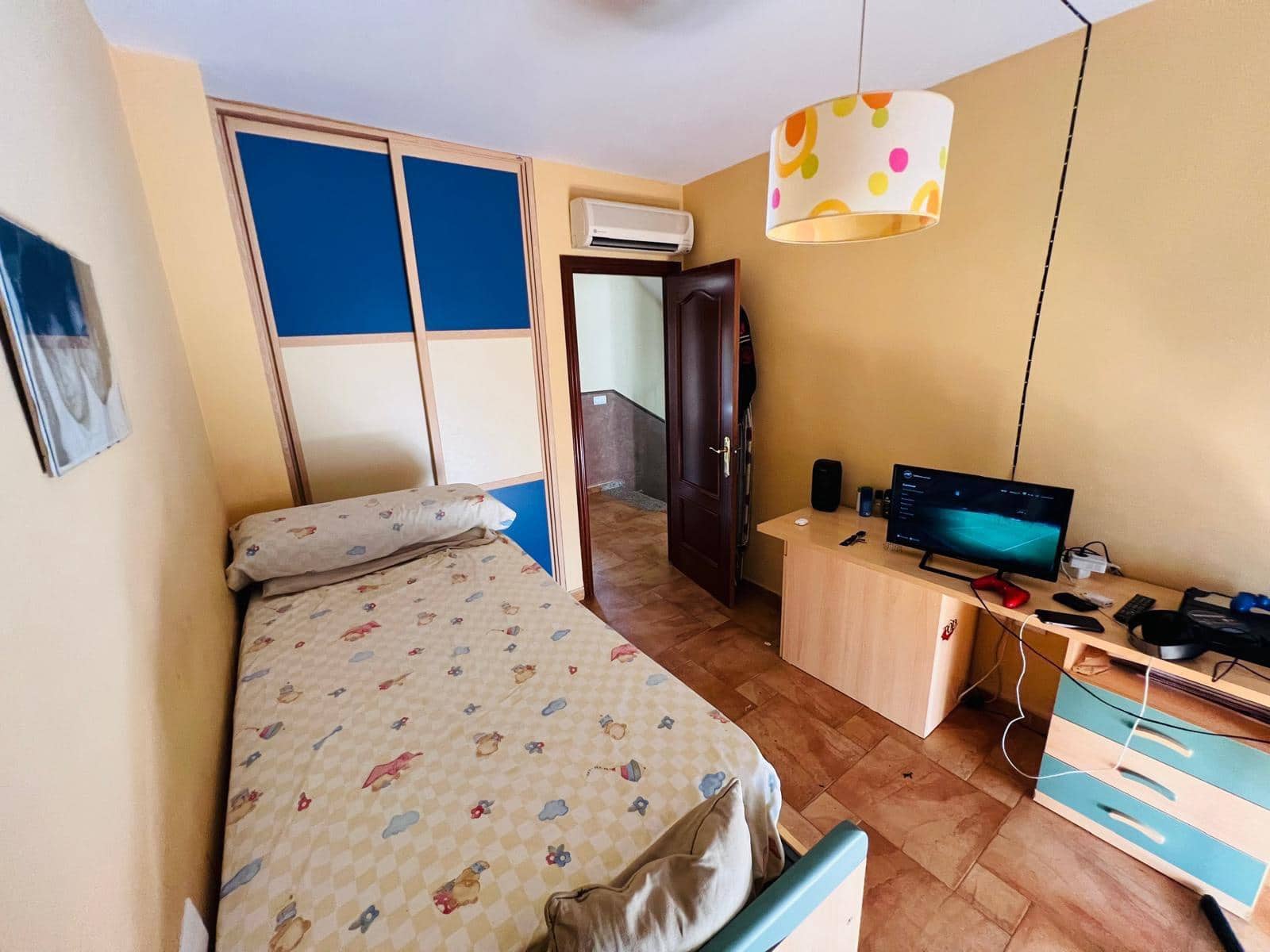 4 soveværelse Rækkehus til salg i Benalmadena med garage - € 410.000 (Ref: 9435109)