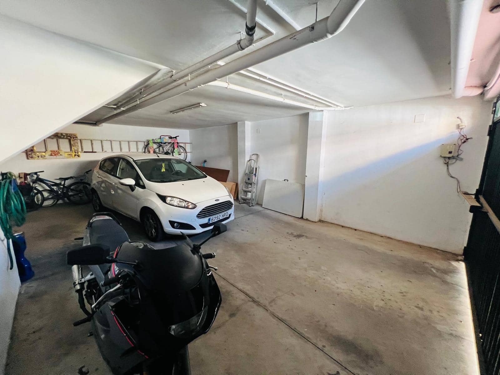 4 soveværelse Rækkehus til salg i Benalmadena med garage - € 410.000 (Ref: 9435109)