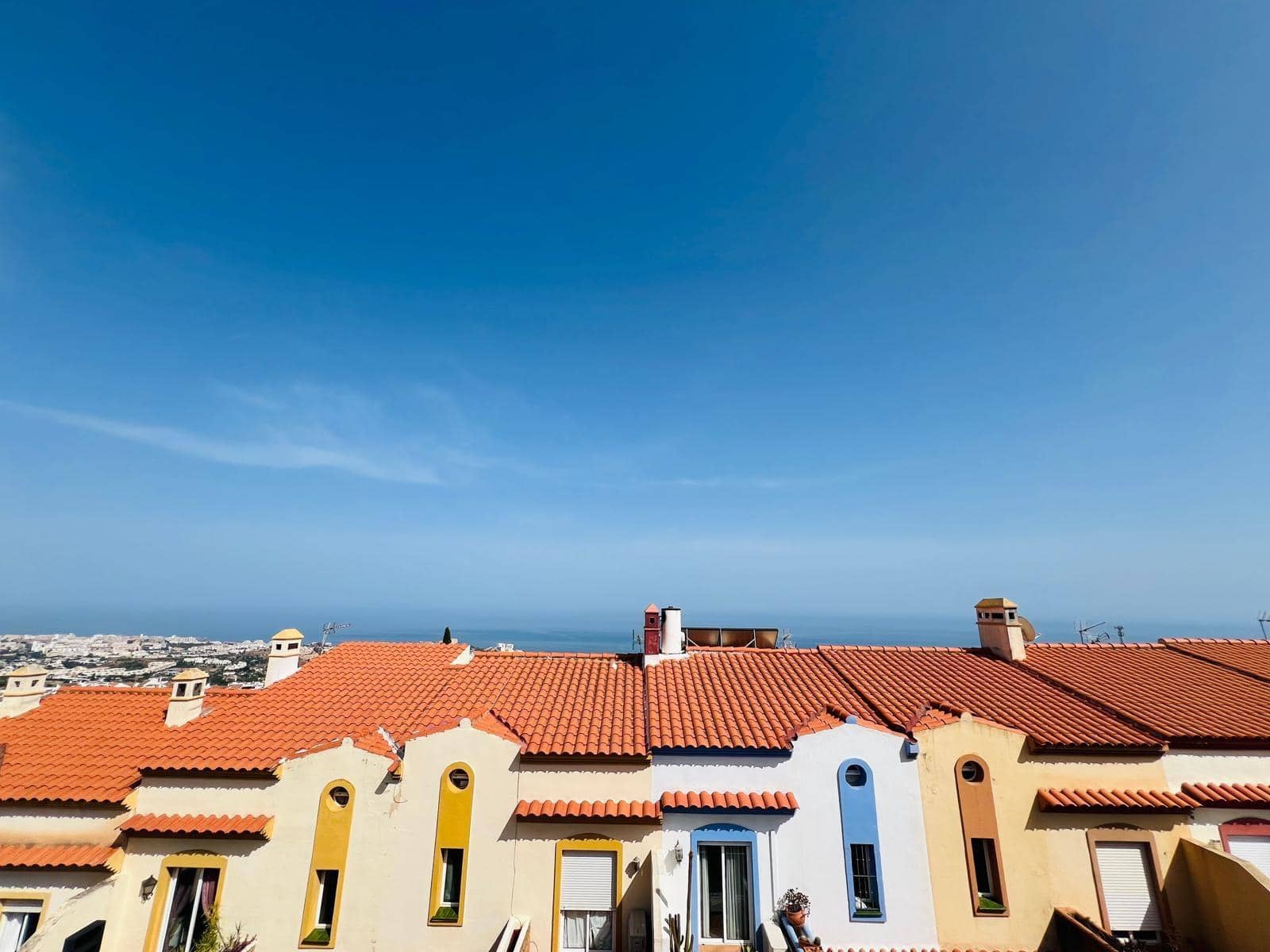 4 soveværelse Rækkehus til salg i Benalmadena med garage - € 410.000 (Ref: 9435109)