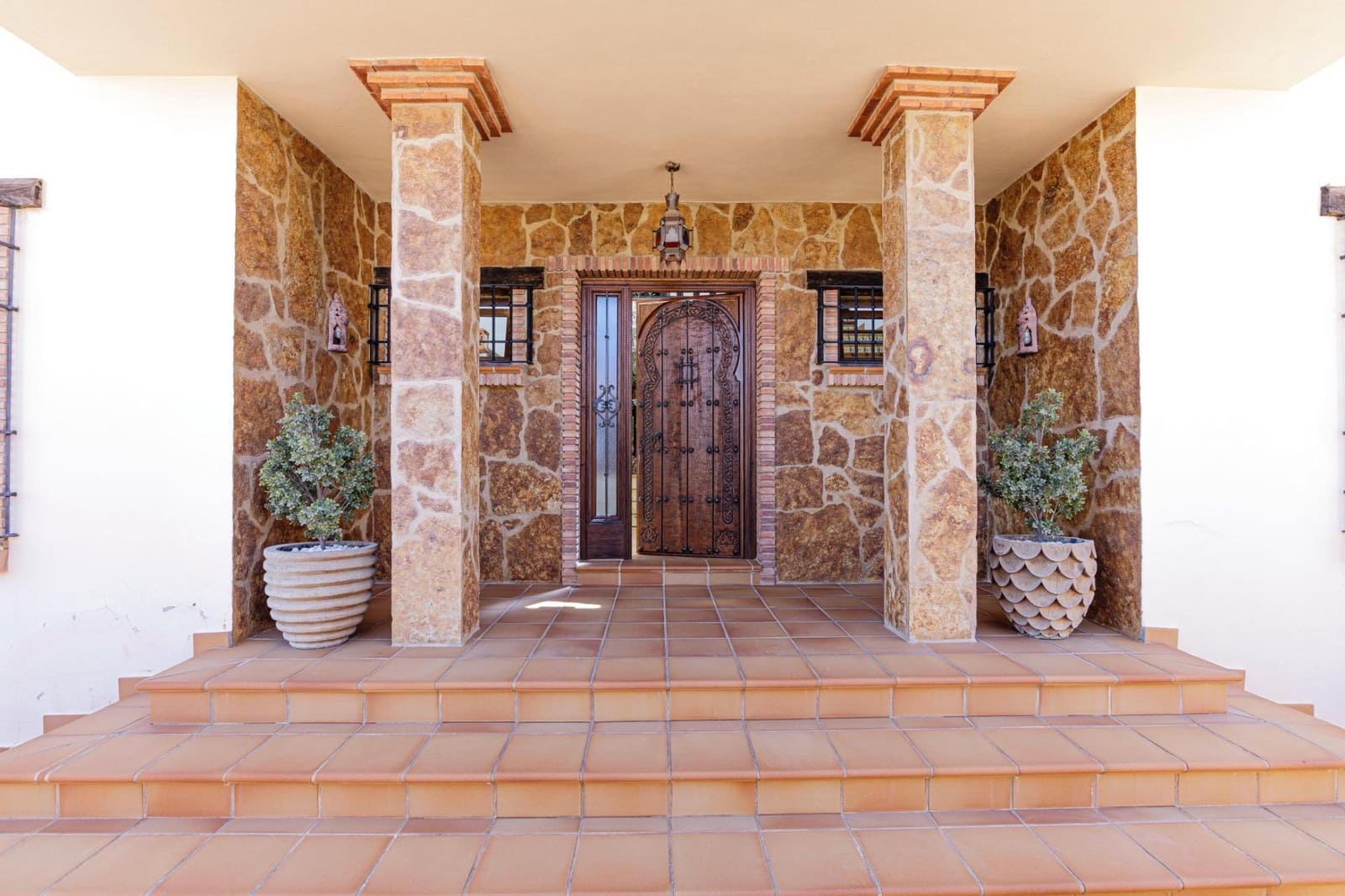 10 bedroom Villa for sale in Alhaurin de la Torre with pool - € 1,995,000 (Ref: 9435110)