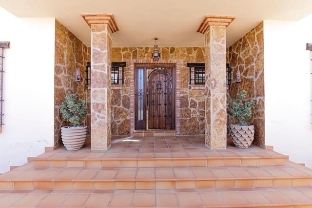 Chalet de 10 habitaciones en Alhaurín de la Torre en venta con piscina - 1.995.000 € (Ref: 9435110)