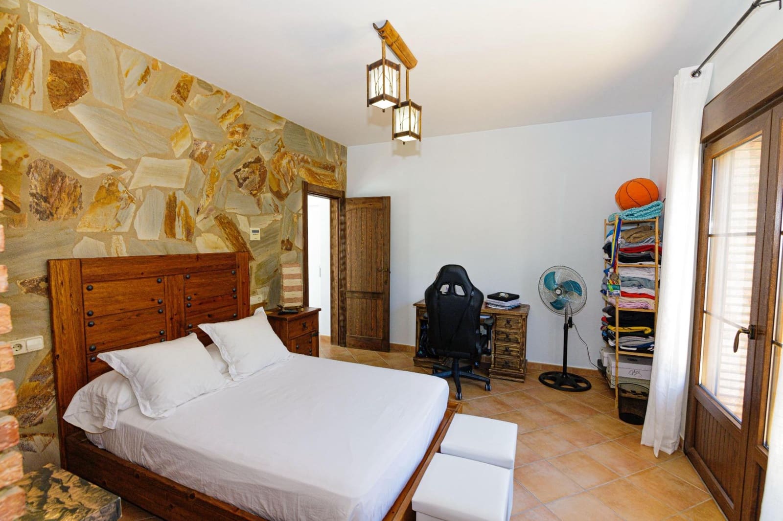 10 bedroom Villa for sale in Alhaurin de la Torre with pool - € 1,995,000 (Ref: 9435110)