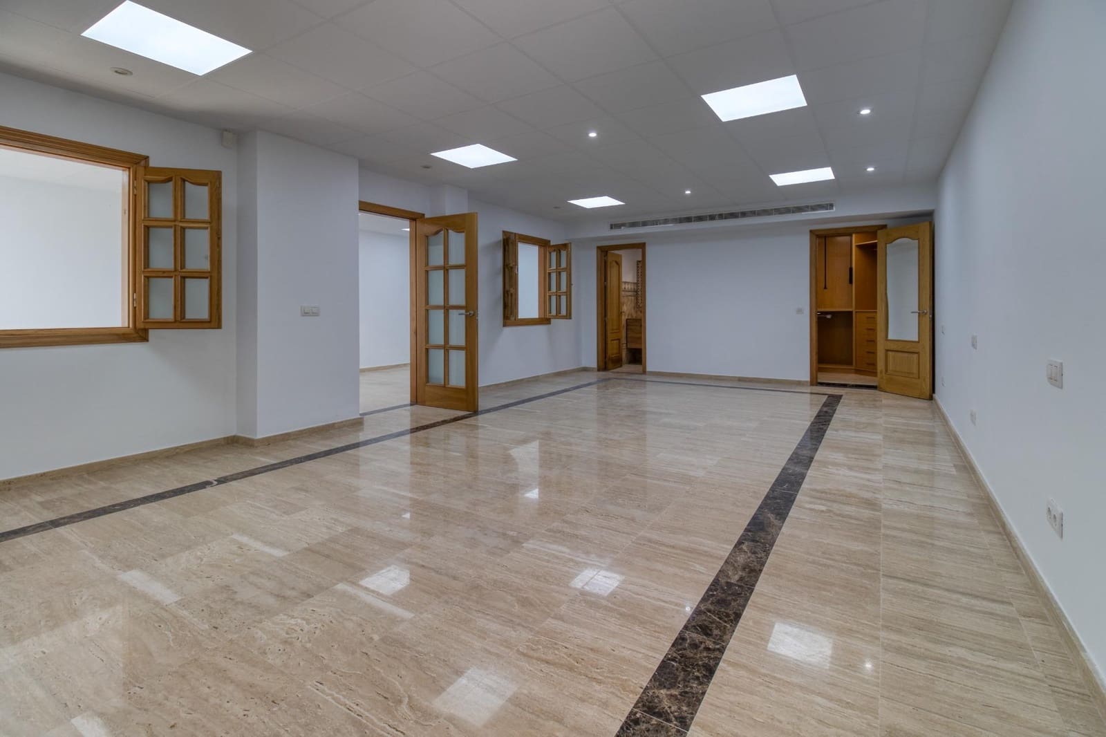 5 sypialnia Willa na sprzedaż w Mijas z basenem garażem - 1 900 000 € (Ref: 9435113)