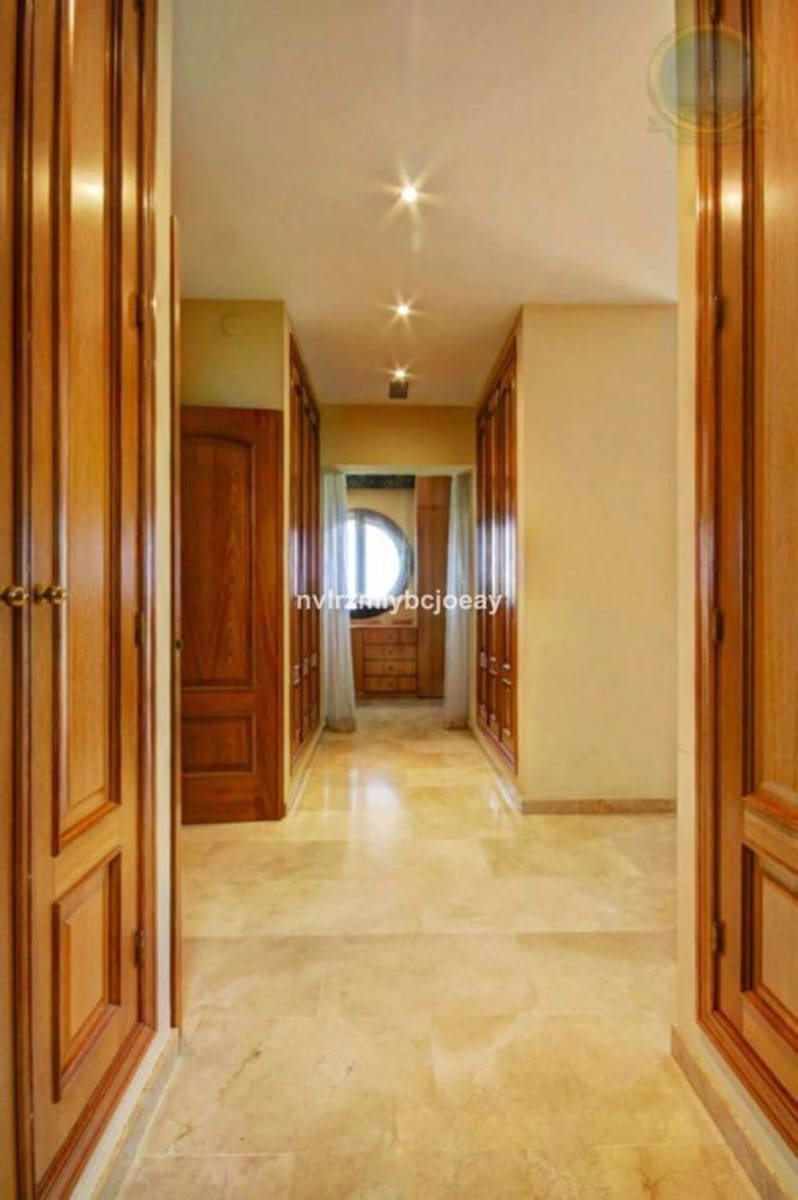 10 sovrum Radhus till salu i Benalmadena med garage - 3 000 000 € (Ref: 9435114)