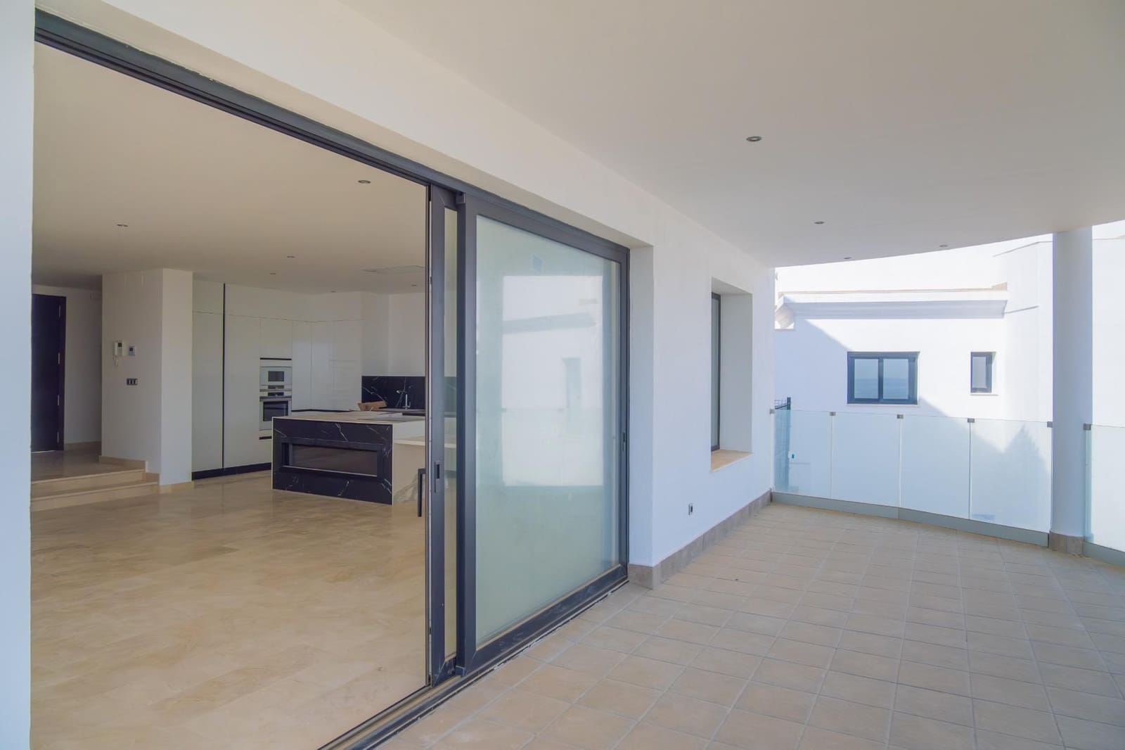 4 bedroom Villa for sale in Benalmadena Costa with pool garage - € 1,550,000 (Ref: 9435117)