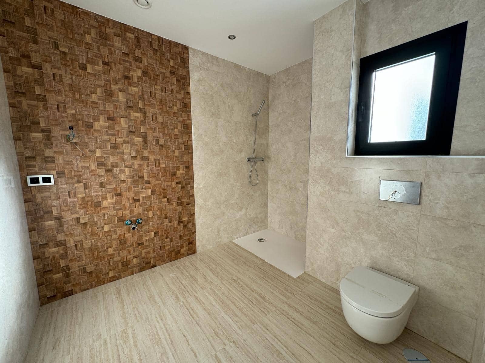 4 bedroom Villa for sale in Benalmadena Costa with pool garage - € 1,550,000 (Ref: 9435117)