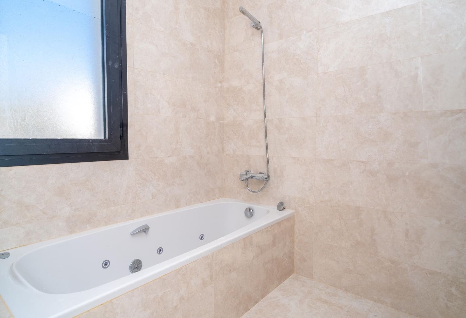 4 bedroom Villa for sale in Benalmadena Costa with pool garage - € 1,550,000 (Ref: 9435117)