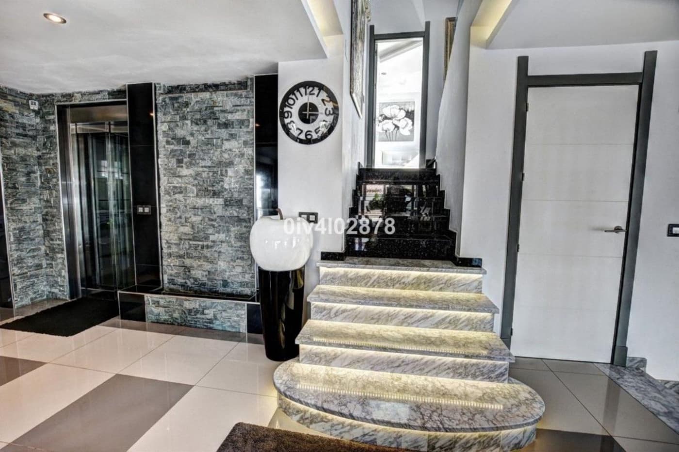 Adosado de 3 habitaciones en Benalmádena en venta con piscina - 1.600.000 € (Ref: 9435119)