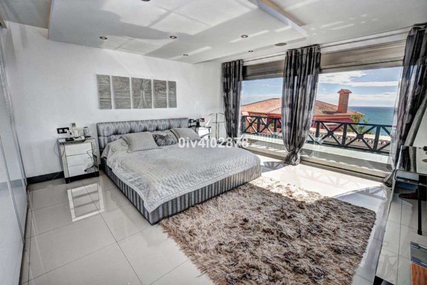 Adosado de 3 habitaciones en Benalmádena en venta con piscina - 1.600.000 € (Ref: 9435119)