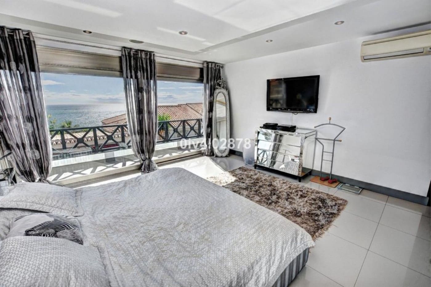 Adosado de 3 habitaciones en Benalmádena en venta con piscina - 1.600.000 € (Ref: 9435119)