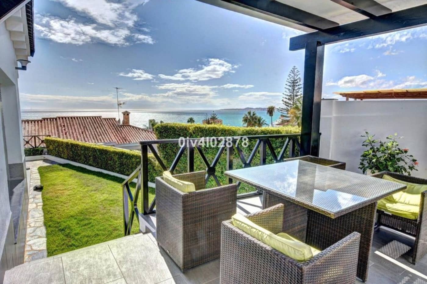 Adosado de 3 habitaciones en Benalmádena en venta con piscina - 1.600.000 € (Ref: 9435119)