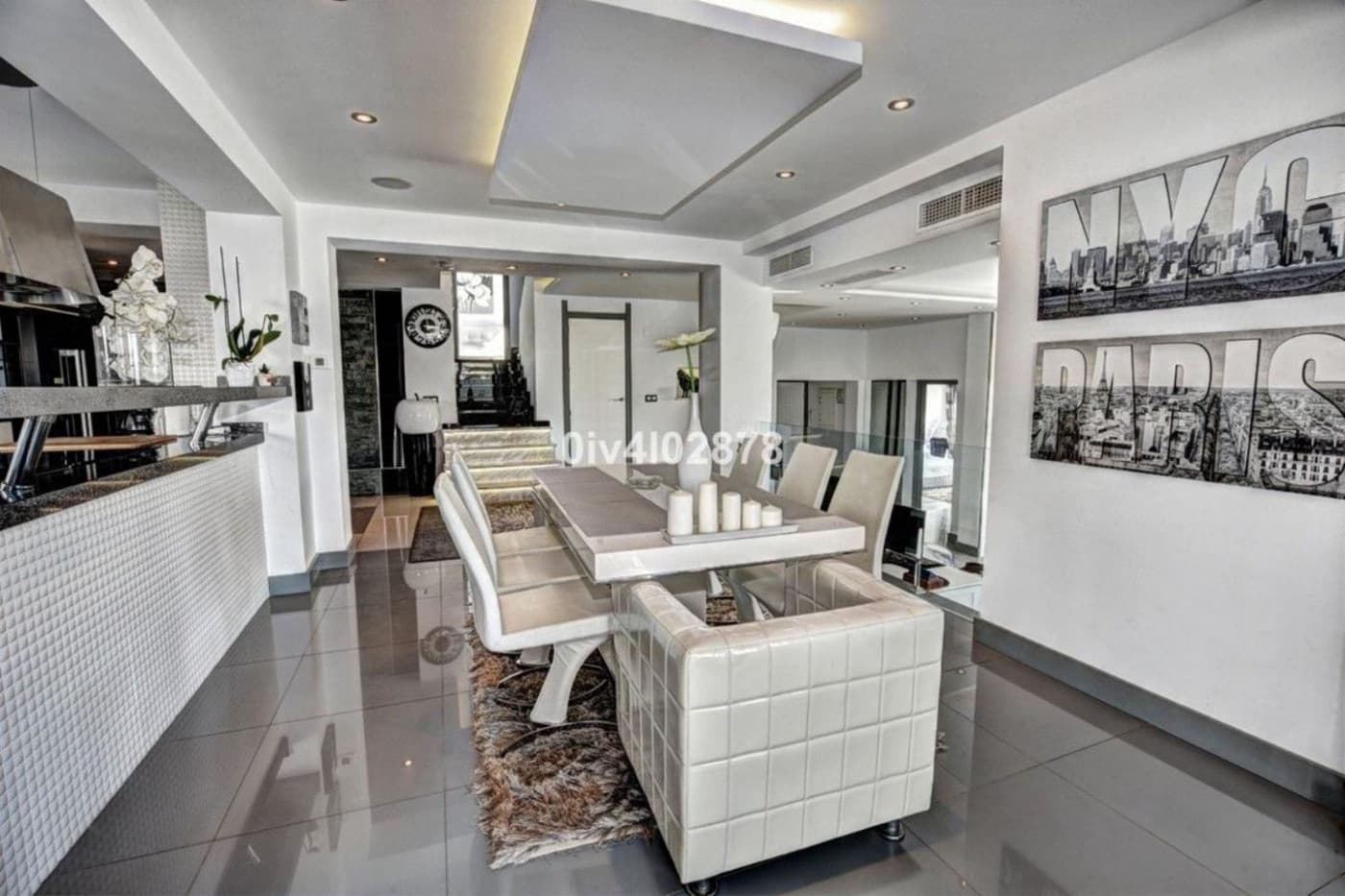 Adosado de 3 habitaciones en Benalmádena en venta con piscina - 1.600.000 € (Ref: 9435119)