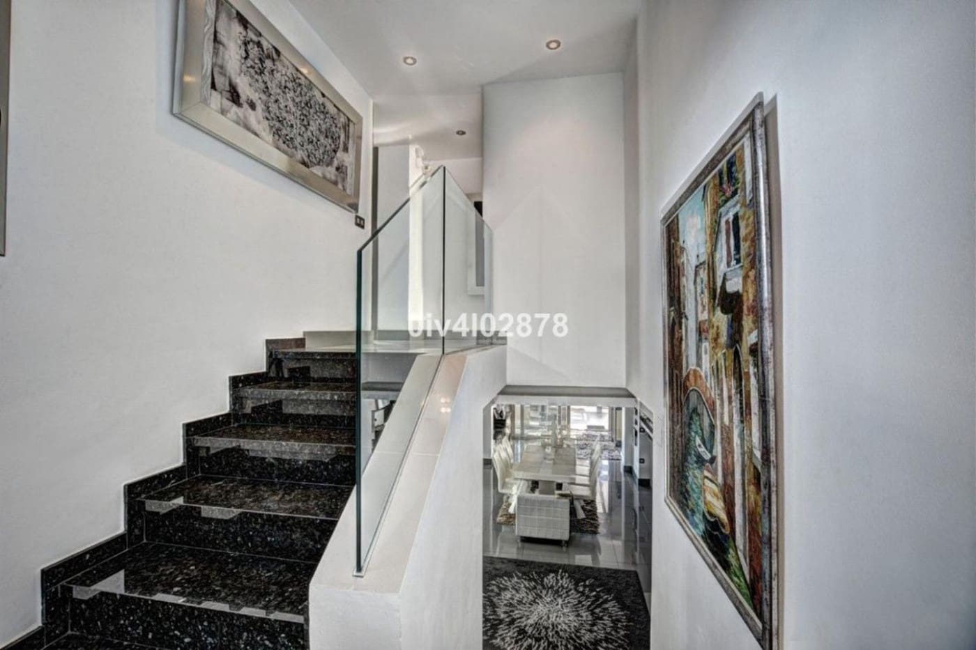 Adosado de 3 habitaciones en Benalmádena en venta con piscina - 1.600.000 € (Ref: 9435119)