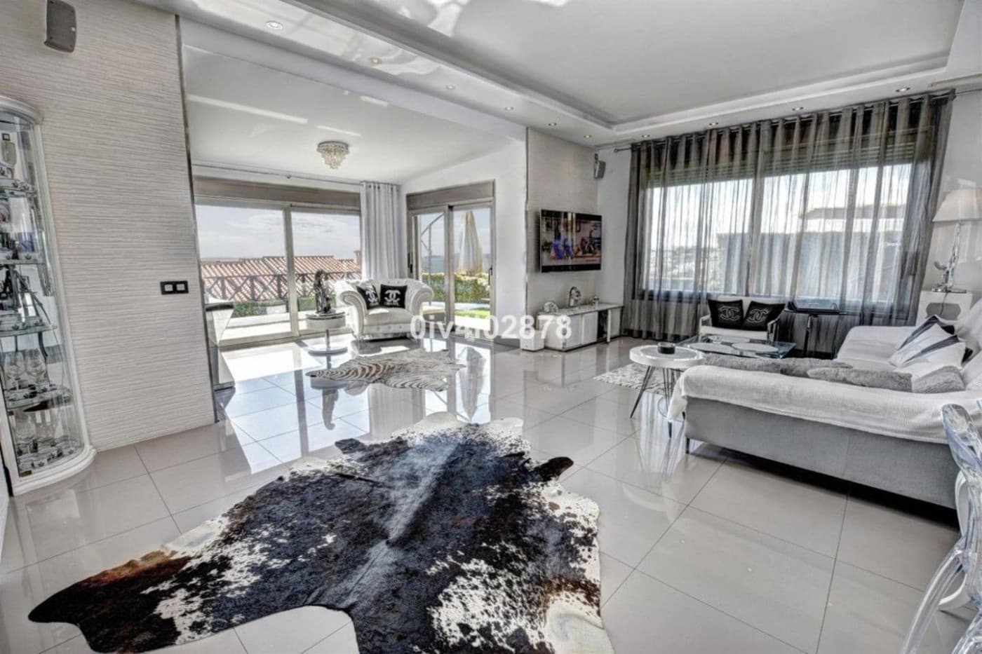 Adosado de 3 habitaciones en Benalmádena en venta con piscina - 1.600.000 € (Ref: 9435119)