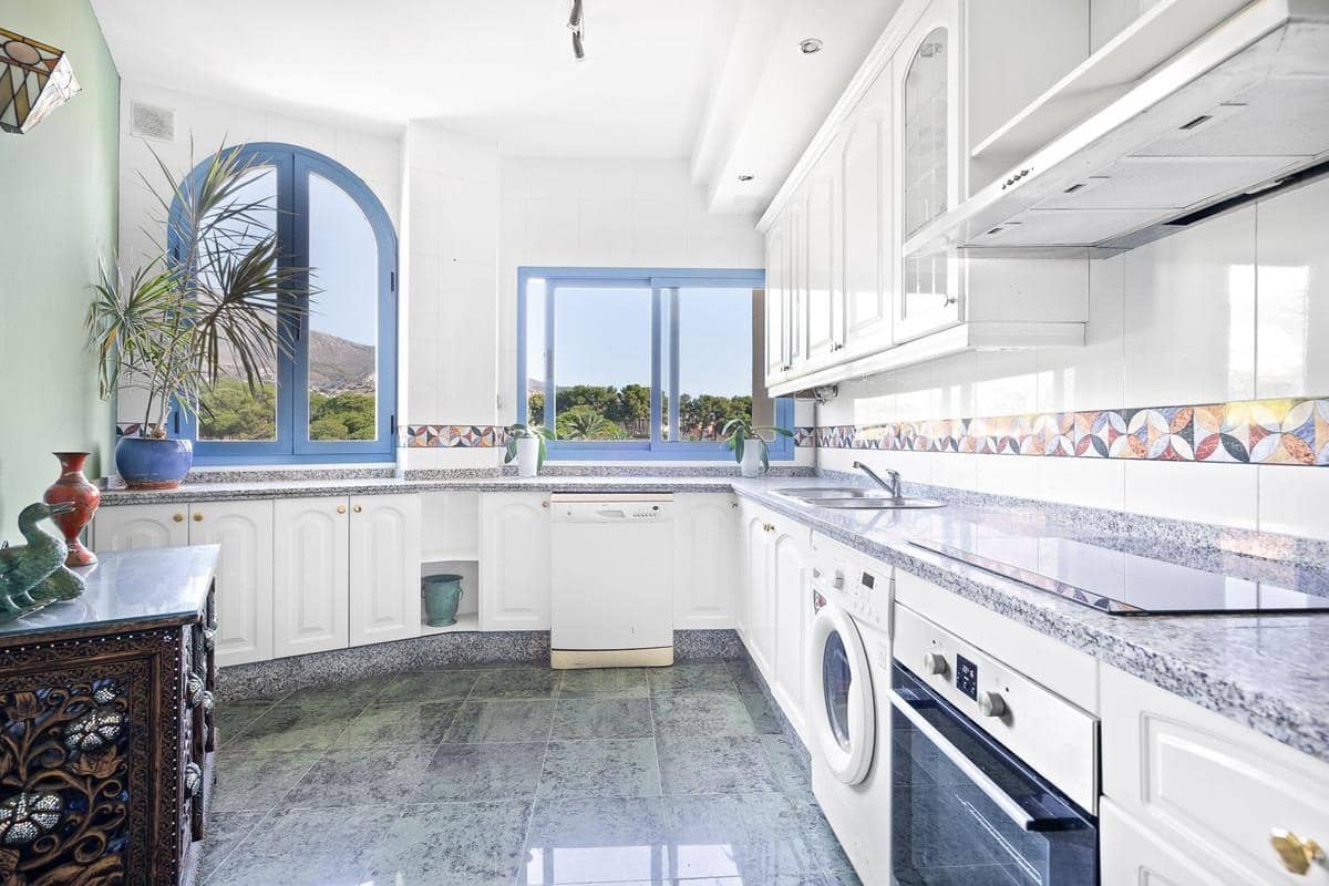 5 soverom Penthouse til salgs i Torrequebrada med svømmebasseng - € 1 085 000 (Ref: 9571215)