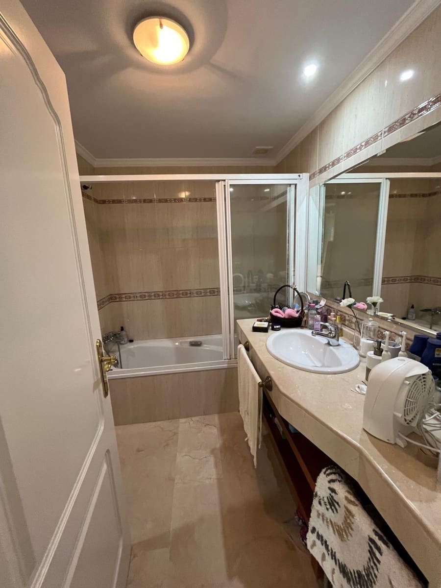 4 Zimmer Reihenhaus zu verkaufen in Benalmadena mit Pool Garage - 639.000 € (Ref: 9608111)