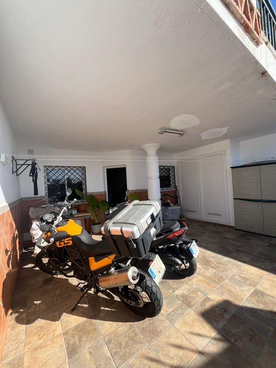 4 Zimmer Reihenhaus zu verkaufen in Benalmadena mit Pool Garage - 639.000 € (Ref: 9608111)