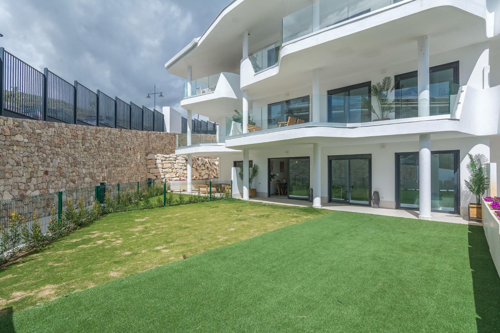 2 slaapkamer Flat te koop in Fuengirola met zwembad garage - € 469.000 (Ref: 9652049)