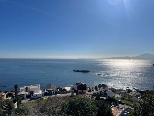 3 soveværelse Villa til salg i Algeciras med swimmingpool garage - € 449.000 (Ref: 7412207)