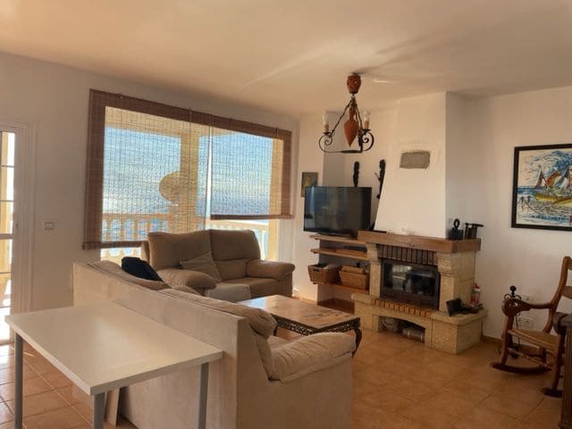 3 soveværelse Villa til salg i Algeciras med swimmingpool garage - € 449.000 (Ref: 7412207)