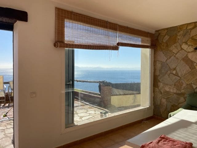 3 soveværelse Villa til salg i Algeciras med swimmingpool garage - € 449.000 (Ref: 7412207)