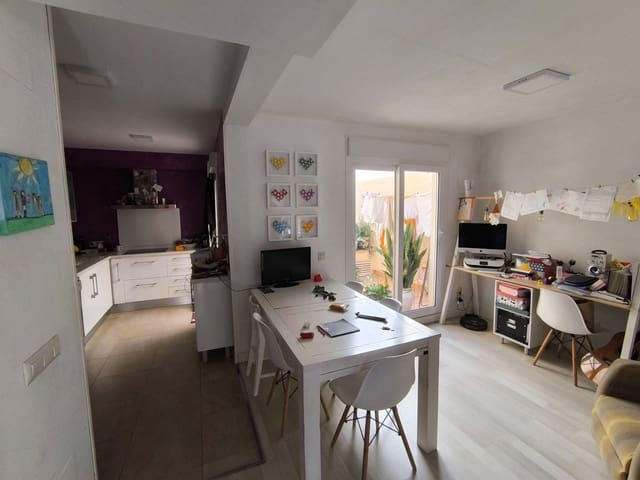 4 sovrum Semi-fristående Villa till salu i Tarifa med pool garage - 580 000 € (Ref: 8212931)