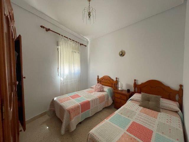 4 slaapkamer Flat te koop in Tarifa - € 390.000 (Ref: 8488695)