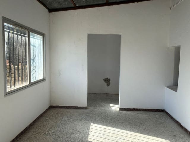 2 soveværelse Finca/Landehus til salg i Algeciras - € 590.000 (Ref: 9402892)