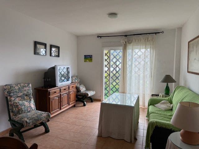 Piso de 2 habitaciones en Facinas, Tarifa en venta con garaje - 198.000 € (Ref: 9673821)