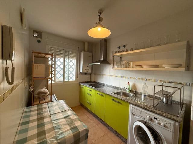 Piso de 2 habitaciones en Facinas en venta con garaje - 198.000 € (Ref: 9673821)