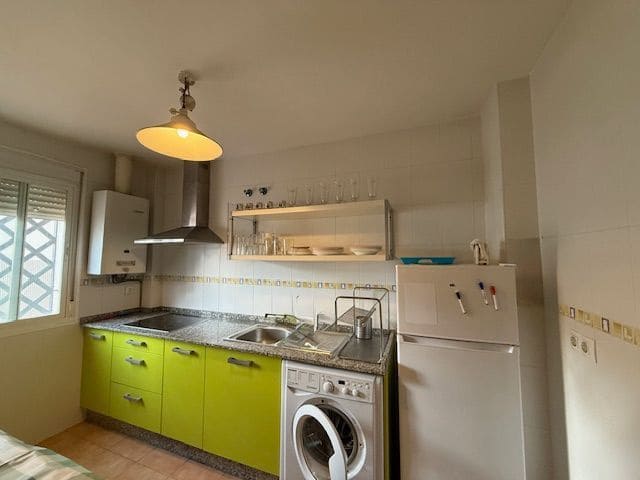 Piso de 2 habitaciones en Facinas en venta con garaje - 198.000 € (Ref: 9673821)