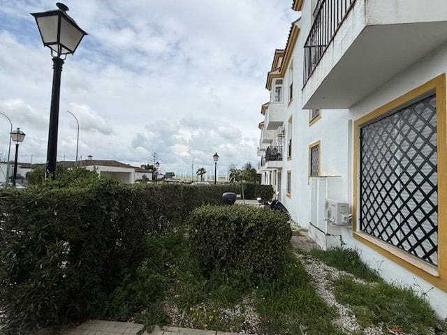 Piso de 2 habitaciones en Facinas en venta con garaje - 198.000 € (Ref: 9673821)