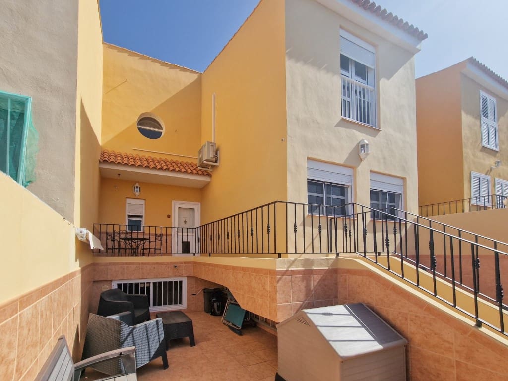 4 soveværelse Byhus til salg i Piedra Hincada - € 395.000 (Ref: 9255817)