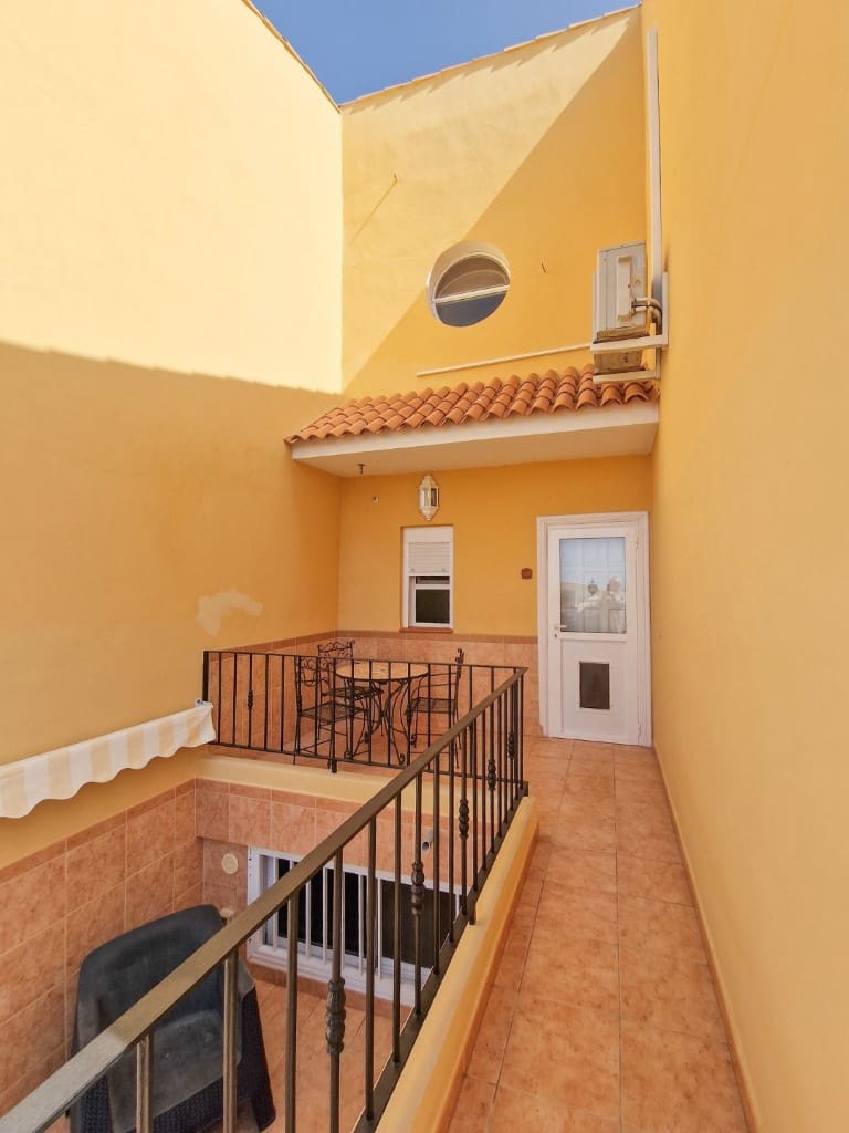 4 soveværelse Byhus til salg i Piedra Hincada - € 395.000 (Ref: 9255817)