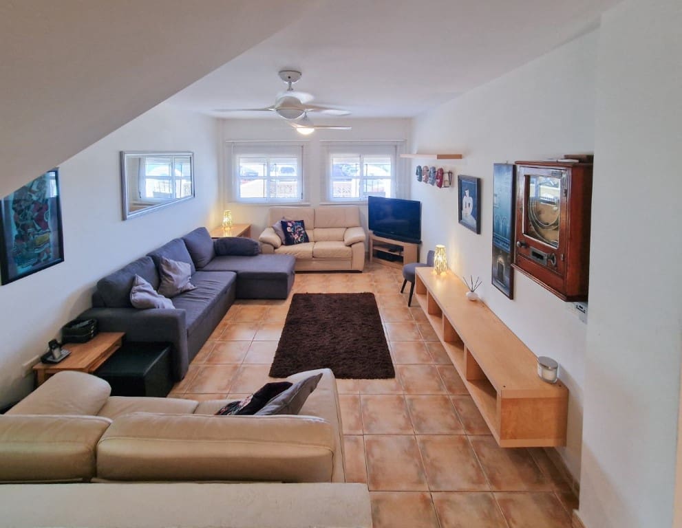 4 soveværelse Byhus til salg i Piedra Hincada - € 395.000 (Ref: 9255817)