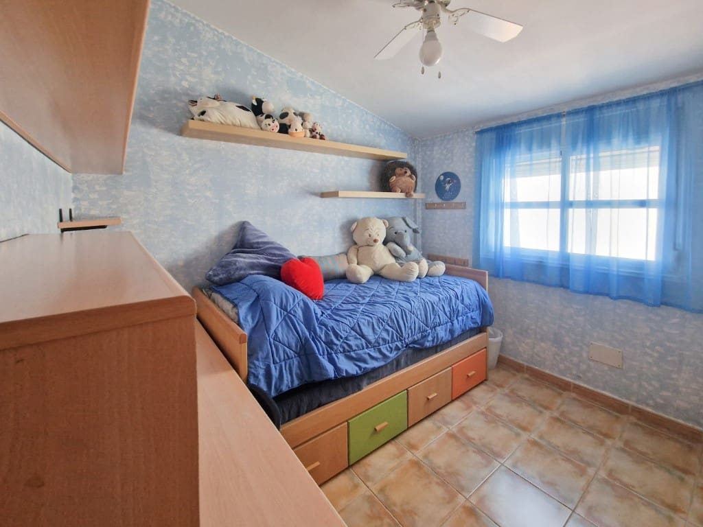 4 soveværelse Byhus til salg i Piedra Hincada - € 395.000 (Ref: 9255817)