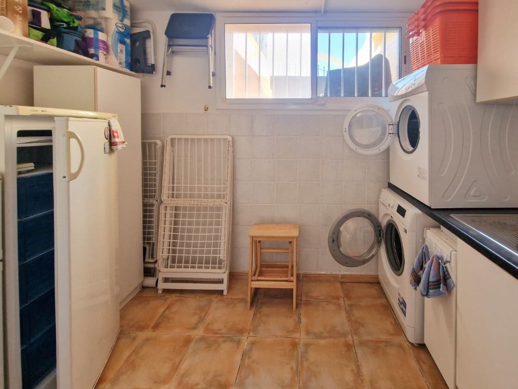 4 soveværelse Byhus til salg i Piedra Hincada - € 395.000 (Ref: 9255817)