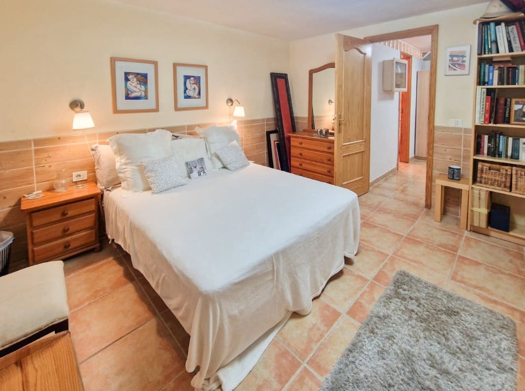 4 soveværelse Byhus til salg i Piedra Hincada - € 395.000 (Ref: 9255817)