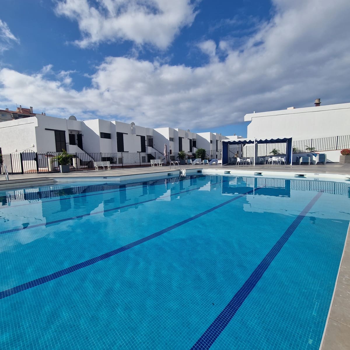 1 soverom Leilighet til salgs i Los Cristianos med svømmebasseng - € 285 000 (Ref: 9301911)