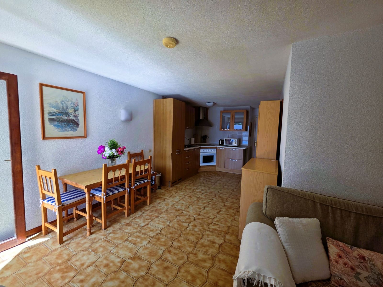 1 soverom Leilighet til salgs i Los Cristianos med svømmebasseng - € 285 000 (Ref: 9301911)