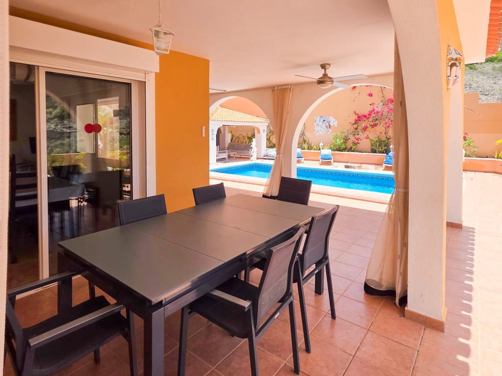 3 slaapkamer Villa te koop in Roque del Conde - € 895.000 (Ref: 9301916)