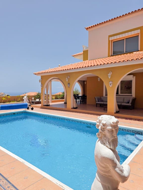 3 slaapkamer Villa te koop in Roque del Conde - € 895.000 (Ref: 9301916)